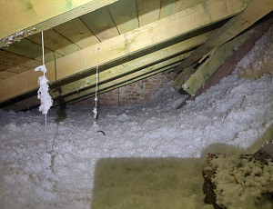 Zateplení stropu chodby zděného rodinného domu